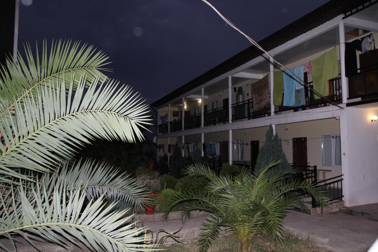 Mini Hotel Vavilon New Athos Exterior photo